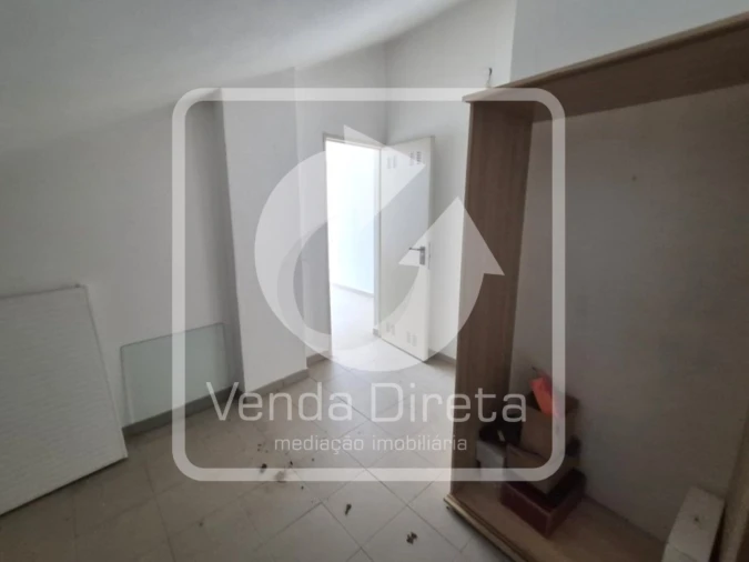 Apartamento T2 para Venda em Laranjeiro e Feijó Foto 16