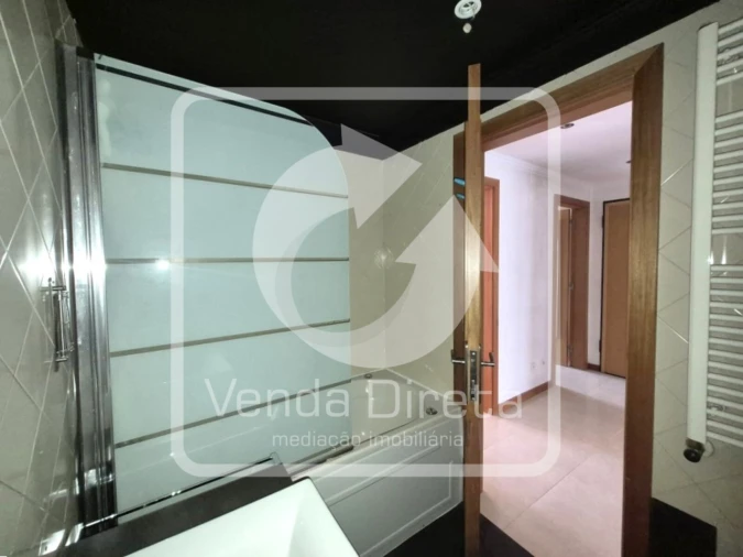 Apartamento T2 para Venda em Laranjeiro e Feijó Foto 20