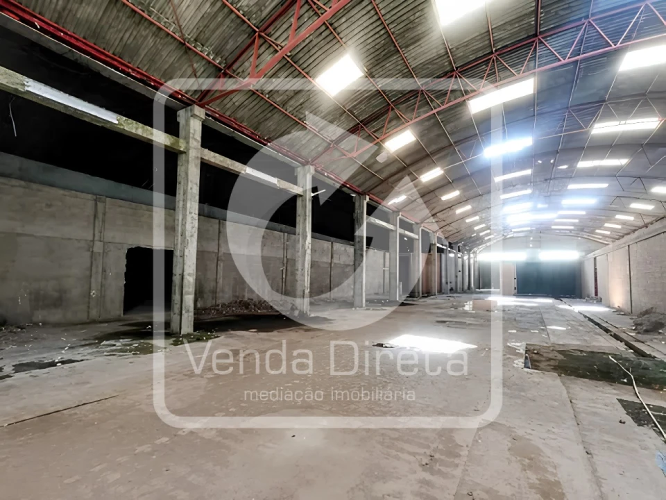 Armazém para Venda em Côja e Barril de Alva Foto 3