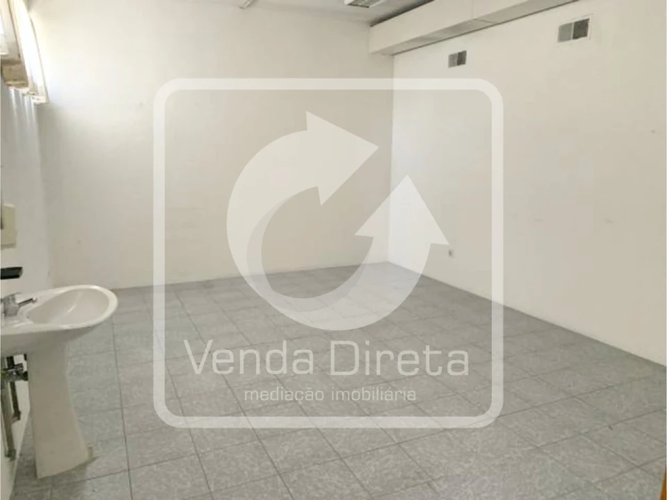 Loja para Venda em Cedofeita, Santo Ildefonso, Sé, Miragaia, São Nicolau e Vitória Foto 14