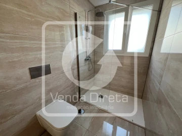 Moradia T4 para Venda em Fernao Ferro