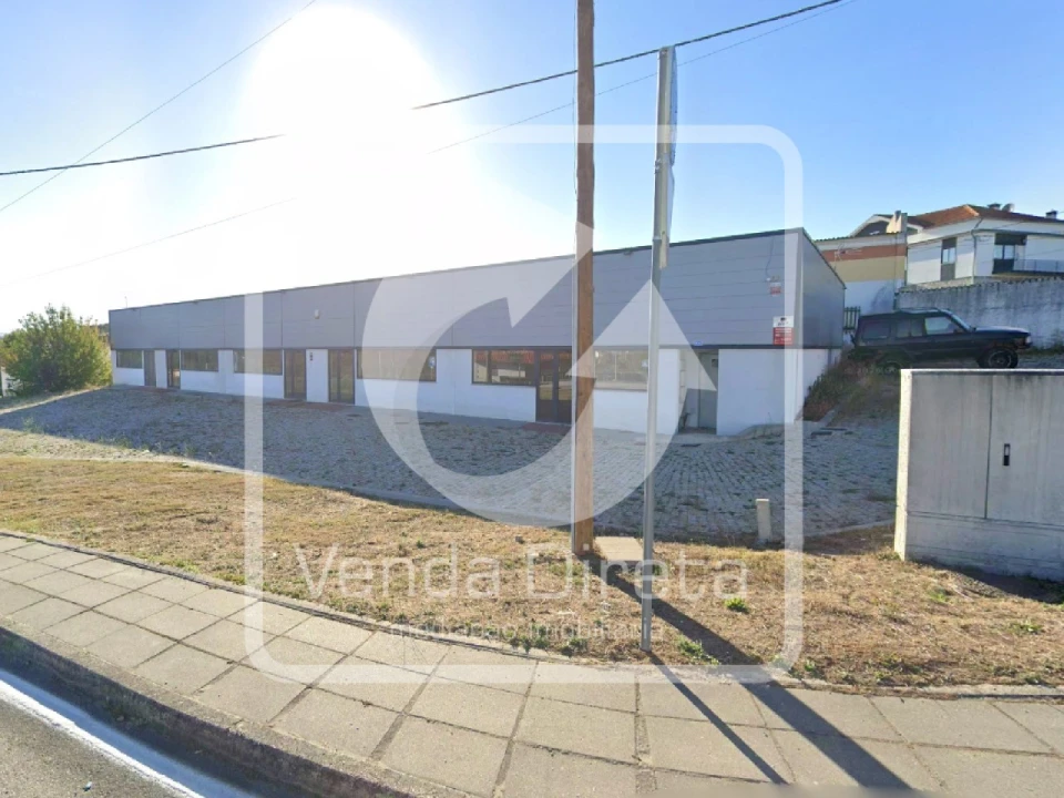 Armazém para Venda em Vila Franca das Naves e Feital Foto 3