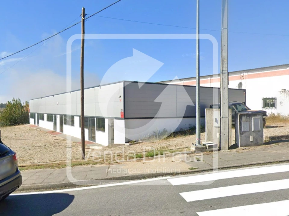 Armazém para Venda em Vila Franca das Naves e Feital Foto 2