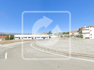 Armazém para Venda em Vila Franca das Naves e Feital