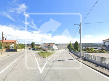 Armazém para Venda em Vila Franca das Naves e Feital