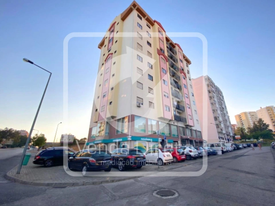 Apartamento T3 para Venda em Setubal (São Sebastião) Foto 1