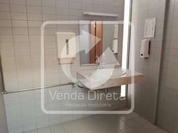 Loja para Venda em Malveira e São Miguel de Alcainça