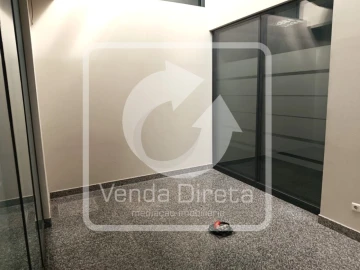 Loja para Venda em Malveira e São Miguel de Alcainça