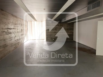 Loja para Venda em Malveira e São Miguel de Alcainça