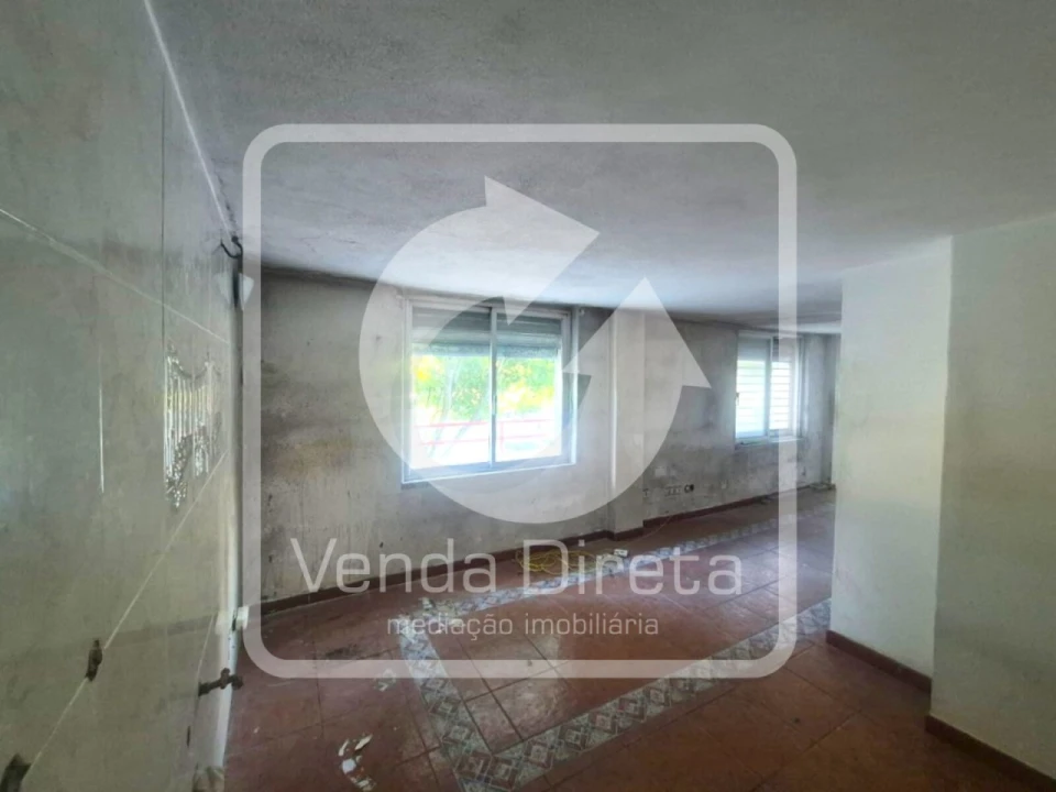 Loja para Venda em Laranjeiro e Feijó Foto 4