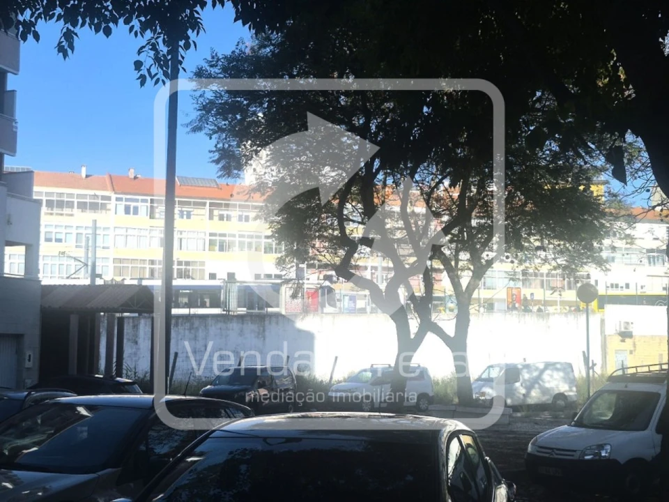 Loja para Venda em Laranjeiro e Feijó Foto 17