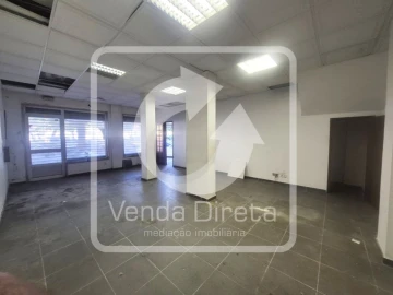 Loja para Venda em Laranjeiro e Feijó