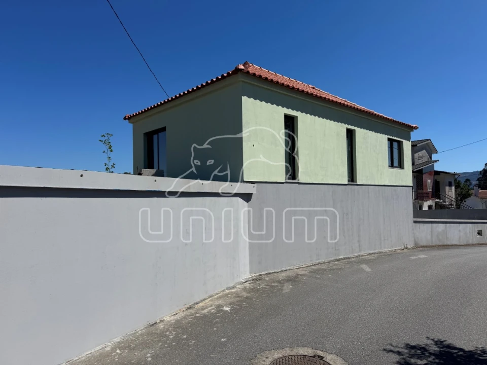Moradia T3 para Venda em Fontão Foto 6