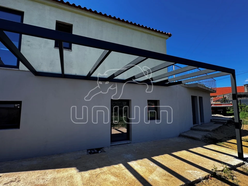 Moradia T3 para Venda em Fontão Foto 4
