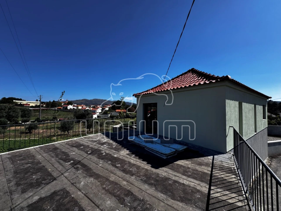 Moradia T3 para Venda em Fontão Foto 18