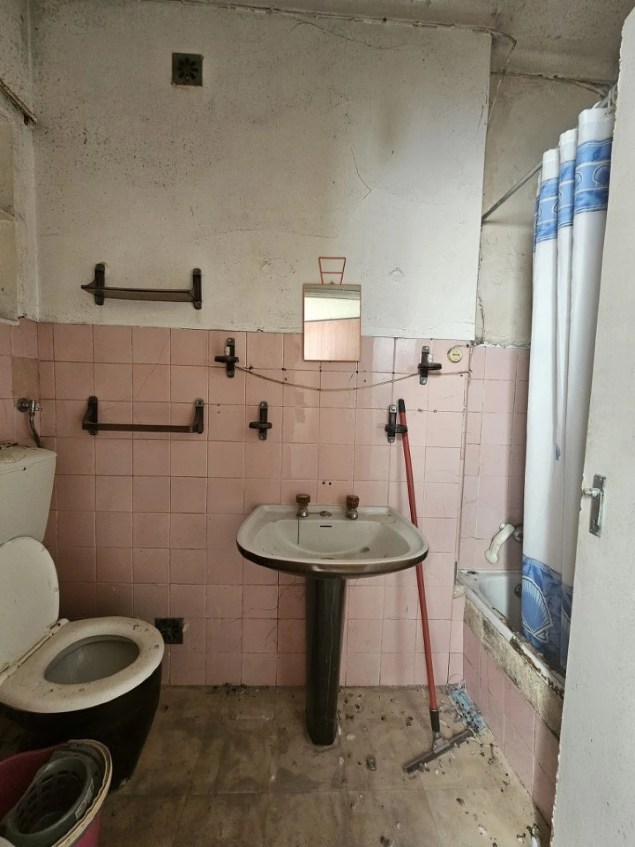 Apartamento T2 para Venda em Vila Franca de Xira Foto 12