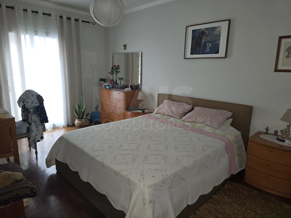 Apartamento T3 para Arrendamento em Caldas da Rainha - Santo Onofre e Serra do Bouro Foto 8