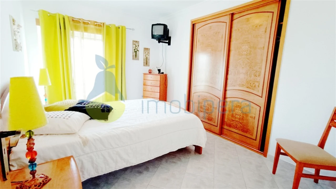 Apartamento T2 para Venda em Armação de Pera Foto 12