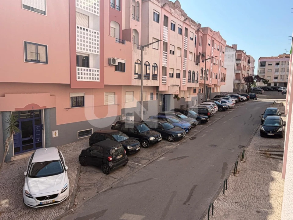 Apartamento T2 para Venda em Corroios Foto 14