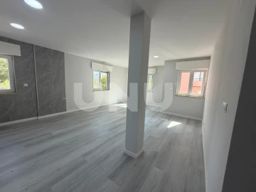 Apartamento T2 para Venda em Corroios