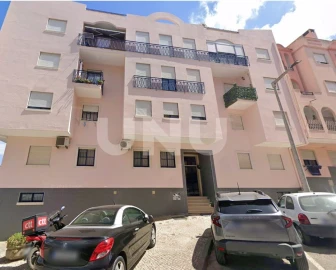 Apartamento T2 para Venda em Corroios