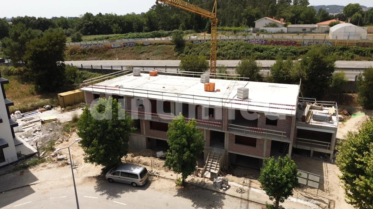 Moradia T3 para Venda em Antas e Abade de Vermoim Foto 3