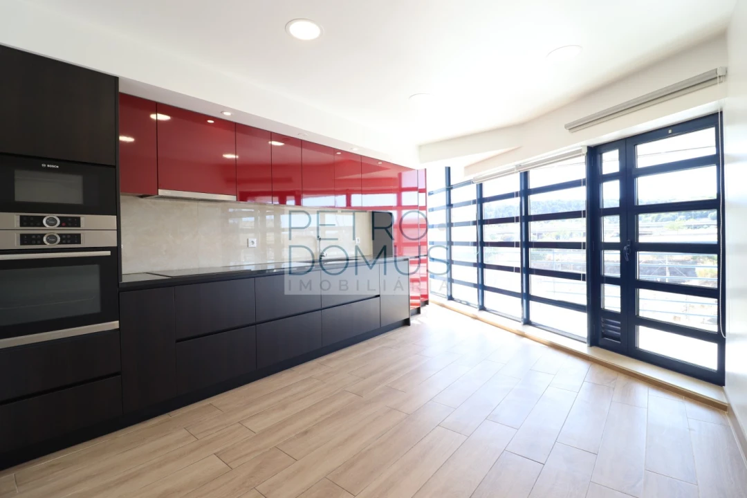 Apartamento T3 para Venda em Campolide Foto 1