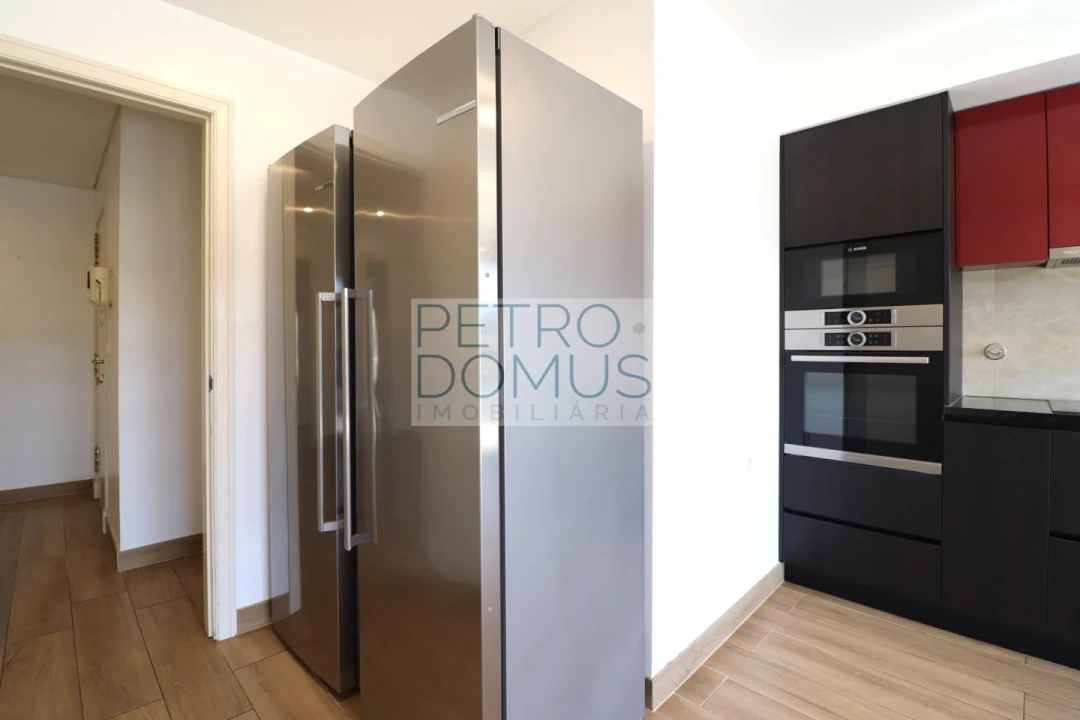 Apartamento T3 para Venda em Campolide Foto 7