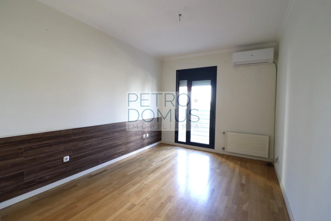 Apartamento T3 para Venda em Campolide Foto 50