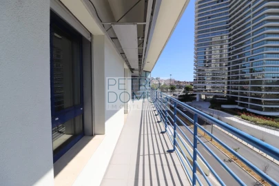 Apartamento T3 para Venda em Campolide