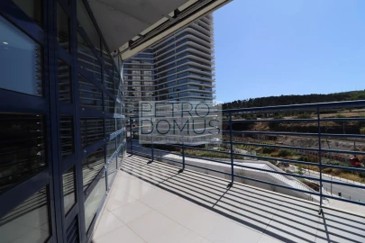 Apartamento T3 para Venda em Campolide