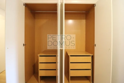 Apartamento T3 para Venda em Campolide