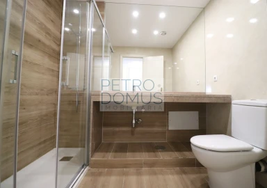 Apartamento T3 para Venda em Campolide