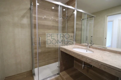 Apartamento T3 para Venda em Campolide