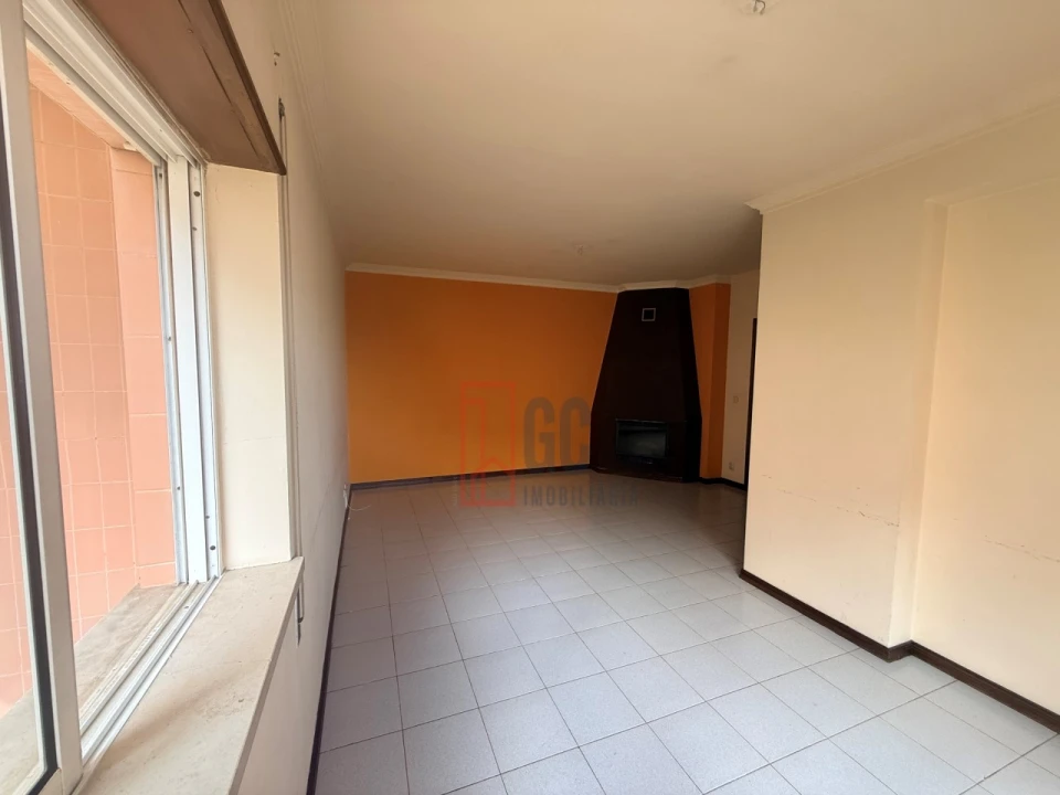 Apartamento T2 para Venda em Oliveira do Douro Foto 6