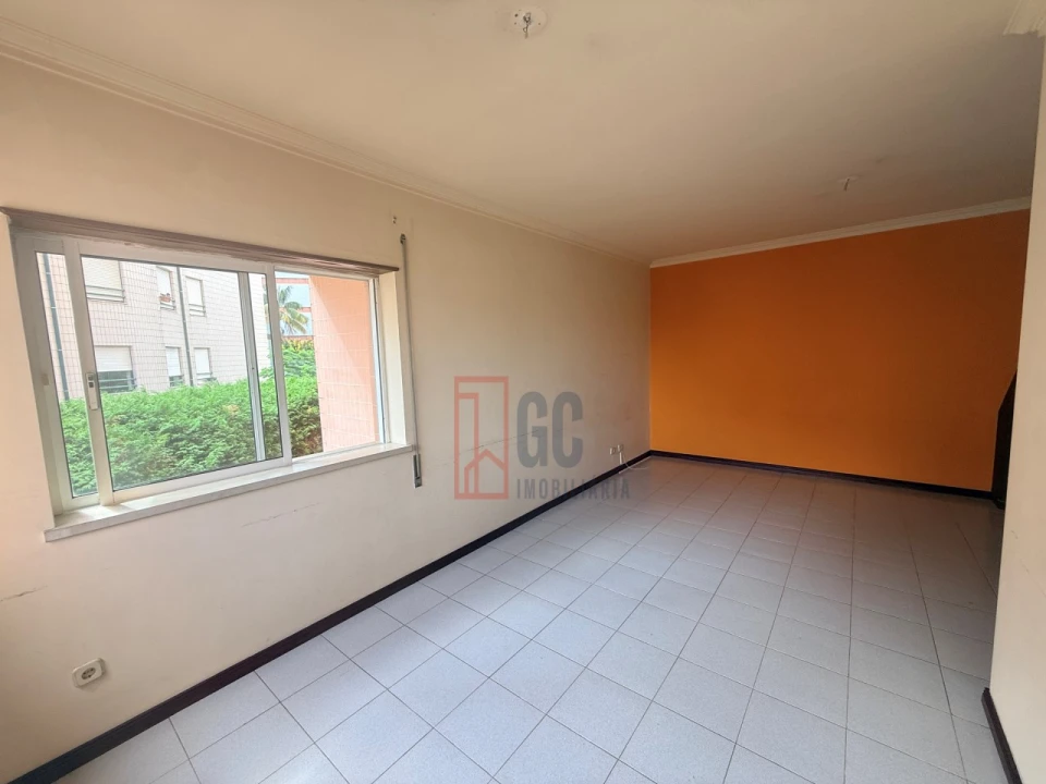 Apartamento T2 para Venda em Oliveira do Douro Foto 8