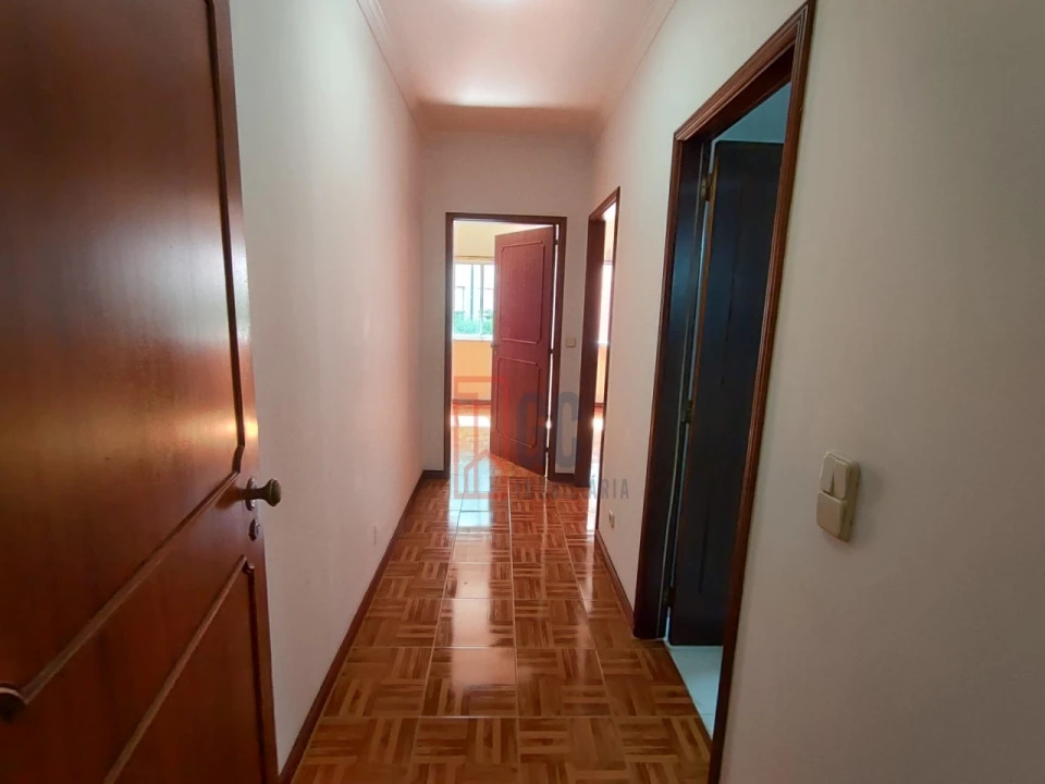 Apartamento T2 para Venda em Oliveira do Douro Foto 15