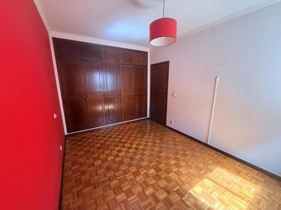 Apartamento T2 para Venda em Oliveira do Douro Foto 19