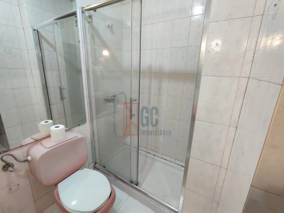 Apartamento T2 para Venda em Oliveira do Douro Foto 27