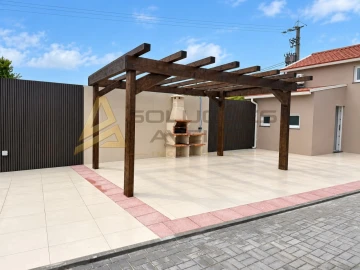 Moradia T2 para Venda em Esgueira