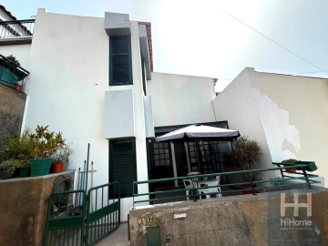 Moradia T3 para Venda em São Martinho
