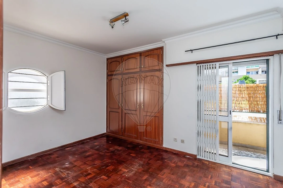 Apartamento T4 para Venda em Alcabideche Foto 26
