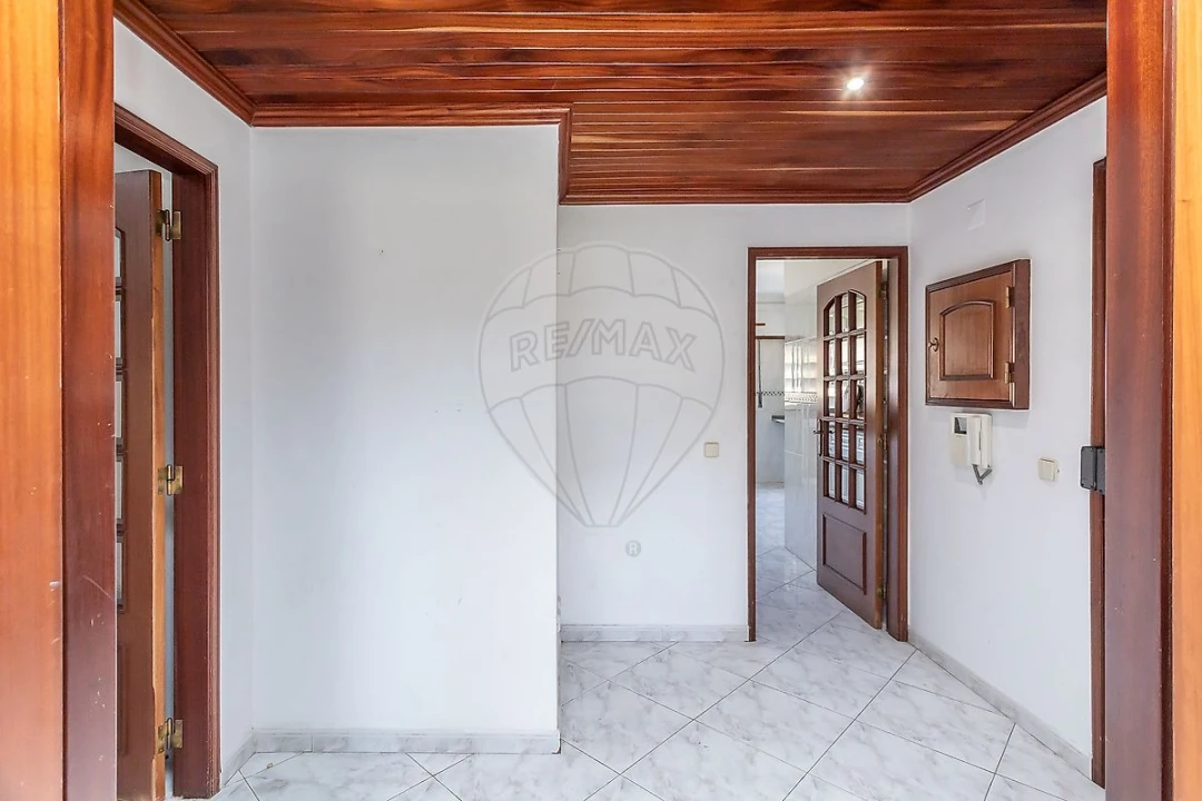 Apartamento T4 para Venda em Alcabideche Foto 13