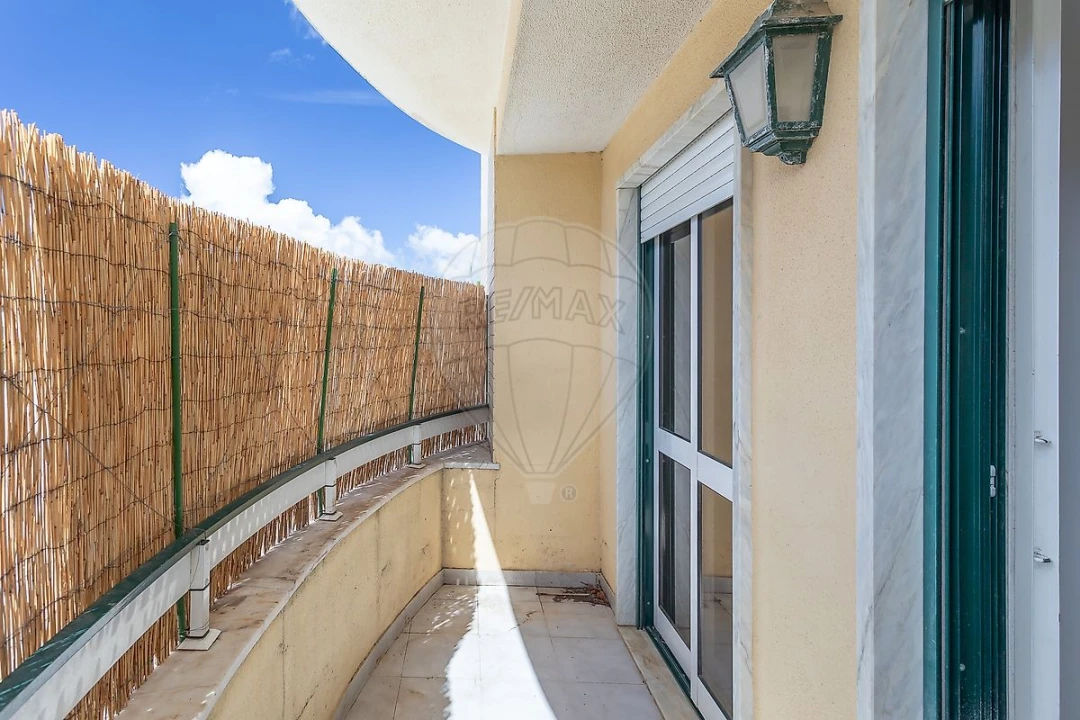 Apartamento T4 para Venda em Alcabideche Foto 29