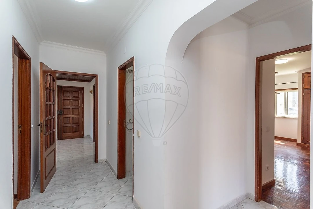 Apartamento T4 para Venda em Alcabideche Foto 22