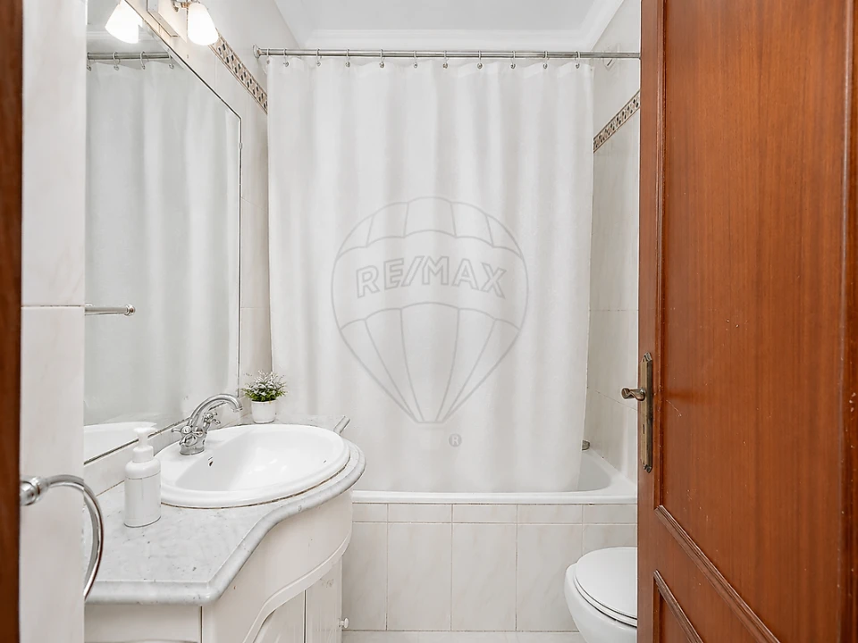 Apartamento T4 para Venda em Alcabideche Foto 19