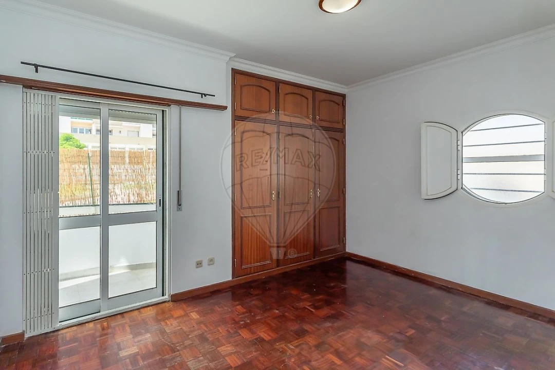 Apartamento T4 para Venda em Alcabideche Foto 27