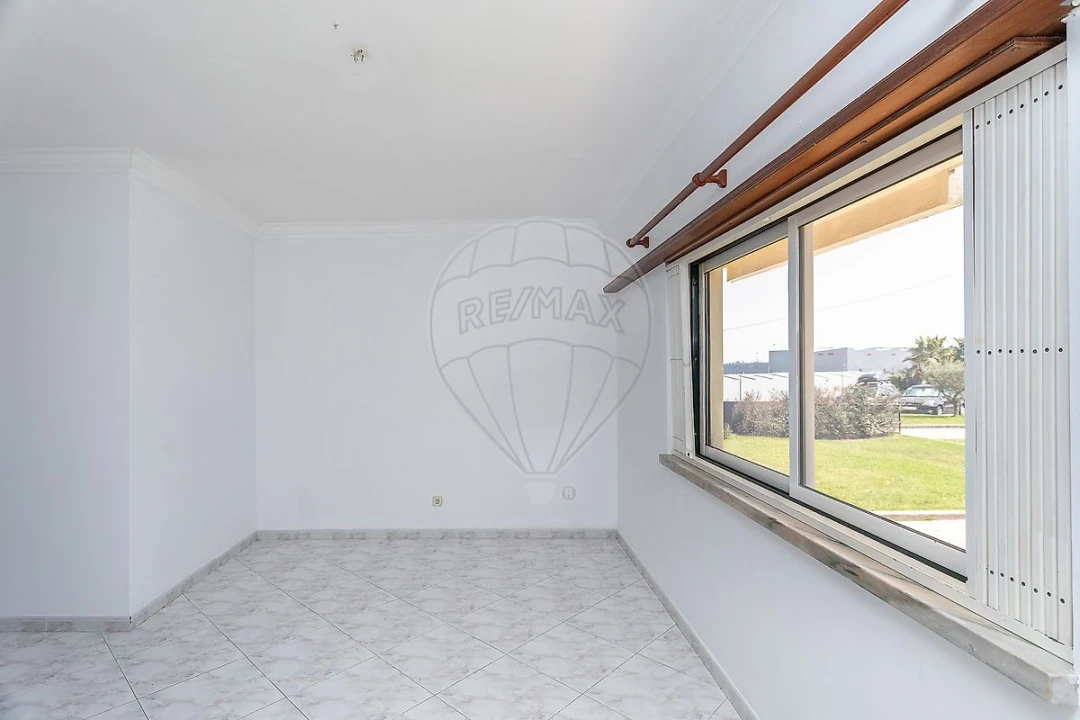 Apartamento T4 para Venda em Alcabideche Foto 11