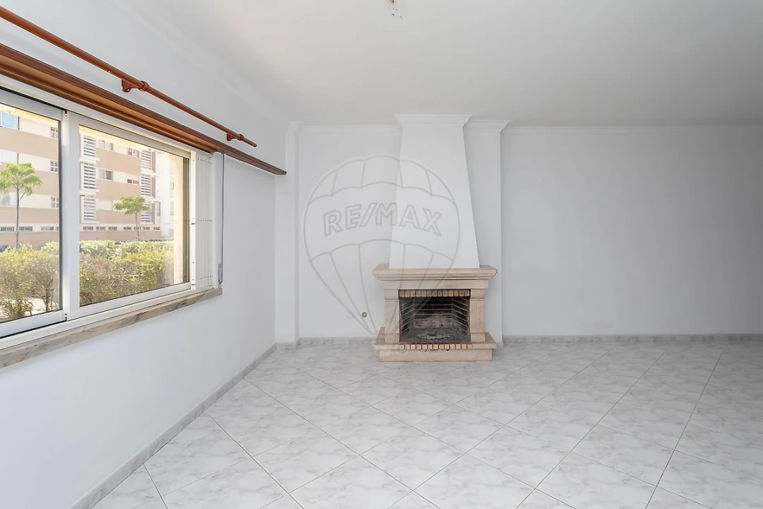 Apartamento T4 para Venda em Alcabideche Foto 5