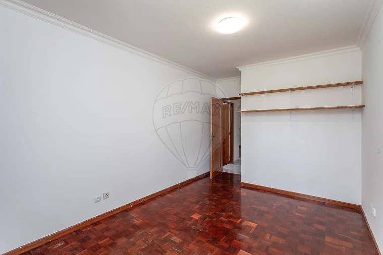 Apartamento T4 para Venda em Alcabideche Foto 25